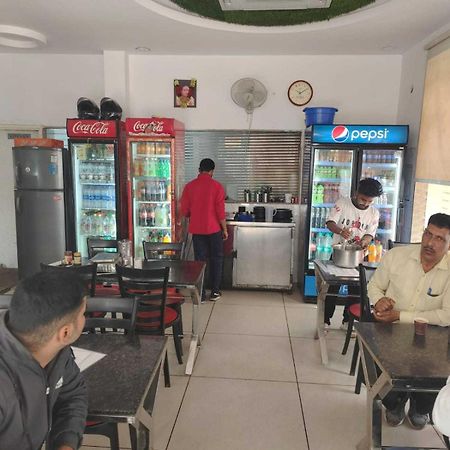 Hotel O Food Plaza Zirakpur 외부 사진